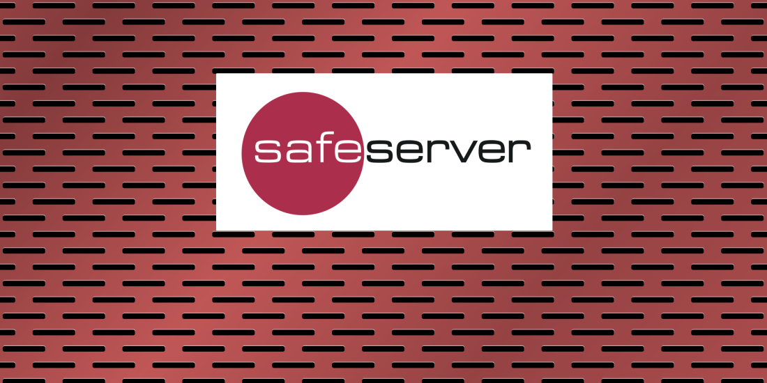 Abstrakter Lochblech-Hintergrund, darauf Logo safeserver